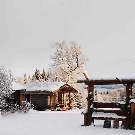 100 Years Old Norwegian Log House In Tromso Villa Exterior photo